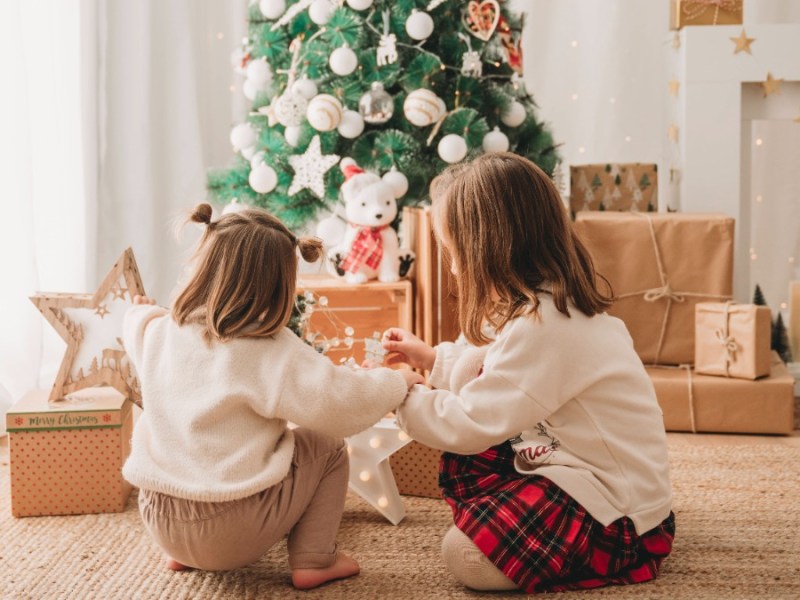 Mit diesen Tipps feiern auch Babys und Kleinkinder ein sicheres Weihnachtsfest