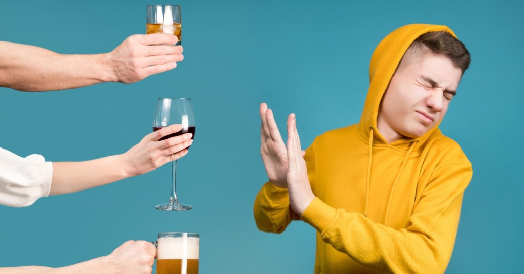 Teenager, der verschiedene Sorten Alkohol ablehnt