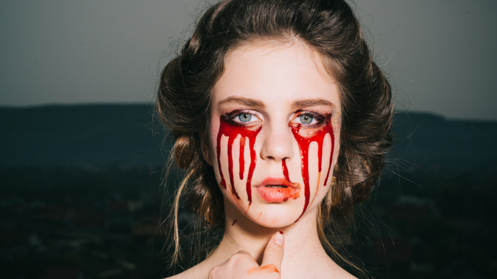 4 einfache und schnelle Halloween-Make-up-Ideen